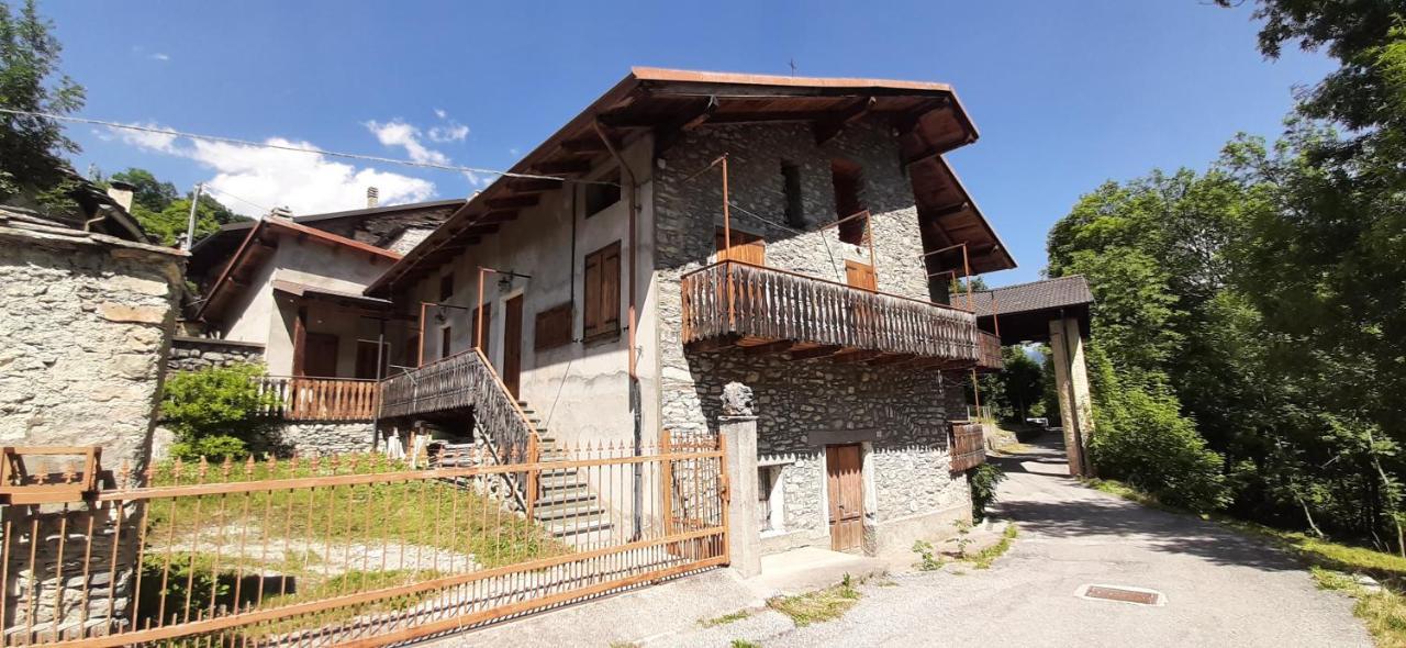 La Casa Del Gigante Frassino Apartment Acceglio Exterior foto